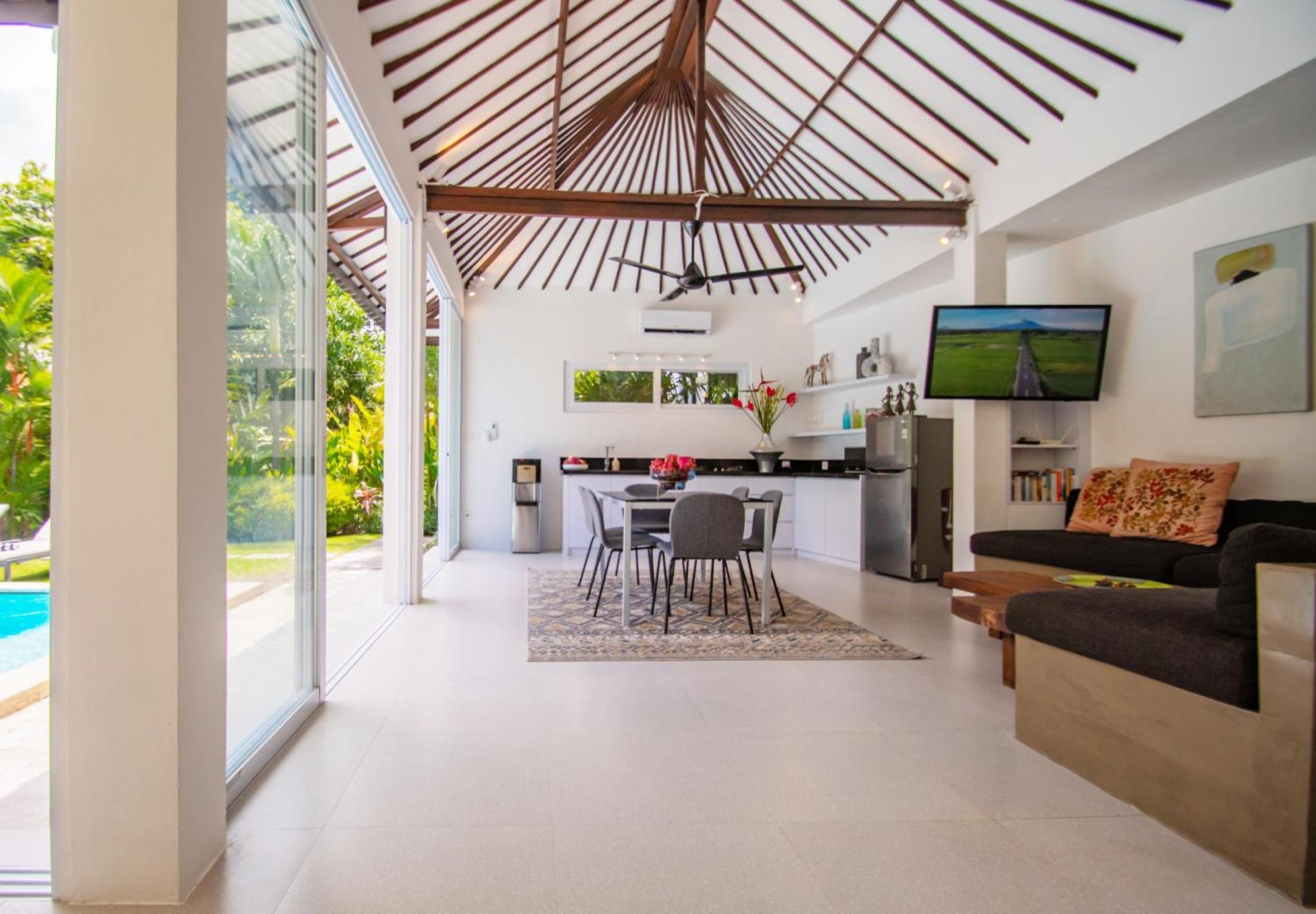 Sitara Villa Seminyak Esterno foto